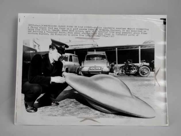 1967 AP Wirephoto Bromley Flying Saucer