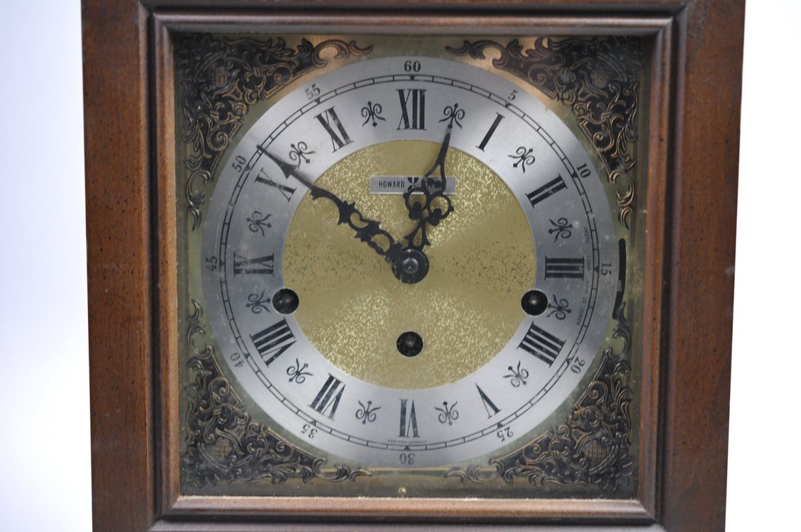 Howard Miller Mantel Clock with Keys