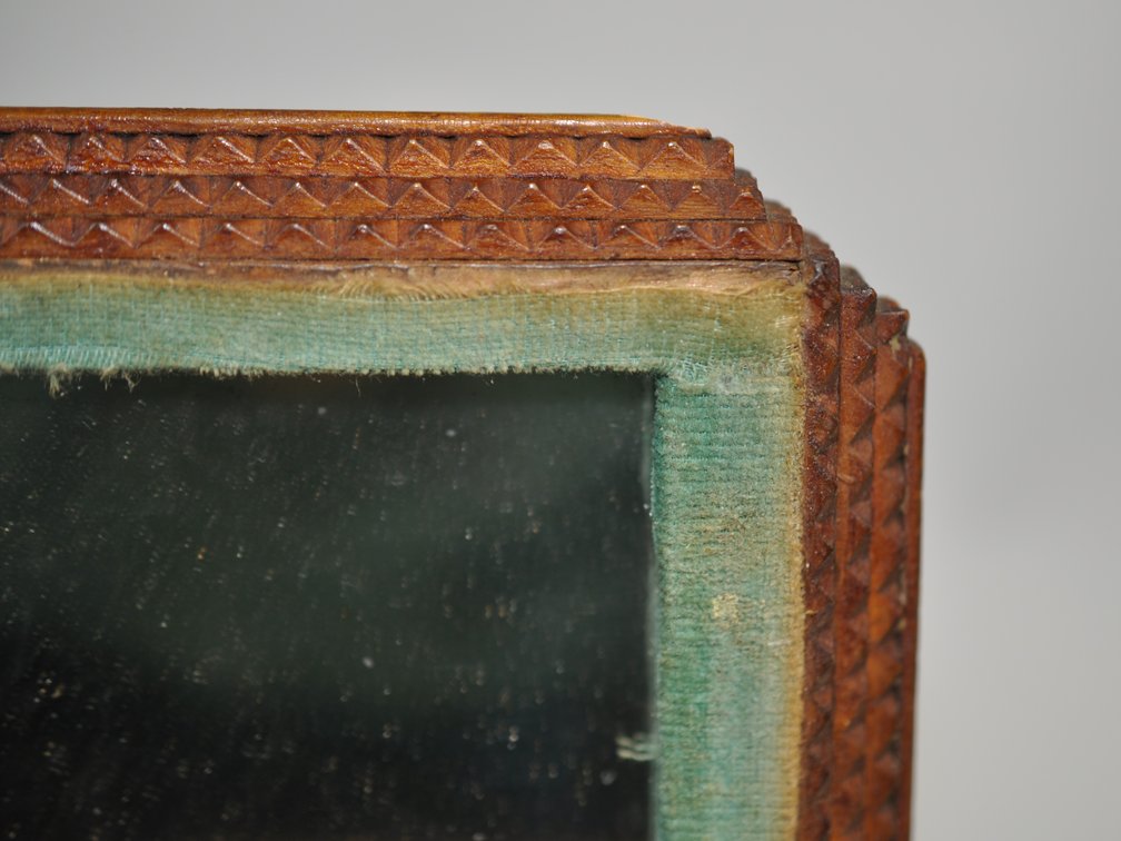 Antique Tramp Art Jewelry Box, photo 16 of 21