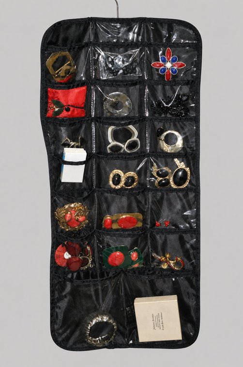 Costume Jewelry Red Black, photo 23 of 23
