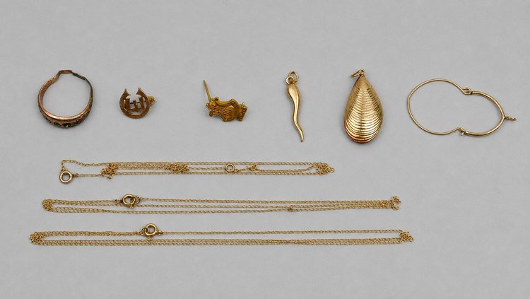 14K Gold Pendants & Accessories