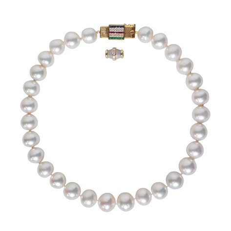 An 18k yellow gold and white gold neckpiece with 29 South Sea pearls