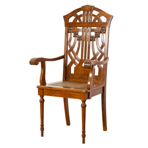 Emilio Alvero (1886–1955) - An Art Nouveau armchair with finely hand-carved floral openwork shield back