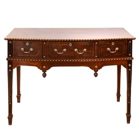 An exquisite serpentine-front Baliuag-Hepplewhite mesa altar (altar table)