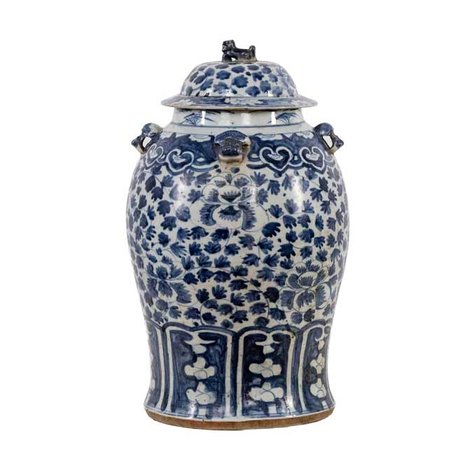 A blue and white porcelain temple jar featuring auspicious motifs of sprawling sweet pea vines and open peonies, with foo dog finial