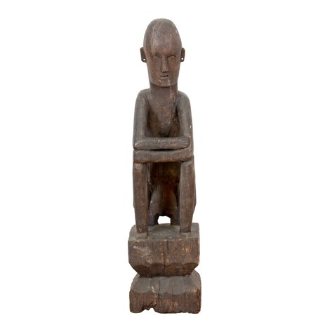 A seated bulul figure possibly from Hengyon area