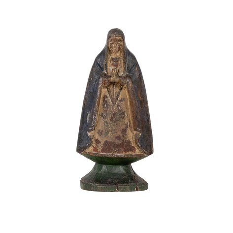 A de tallado image of the Inmaculada Concepcion in a Spanish court dress forming a coveted bell shape