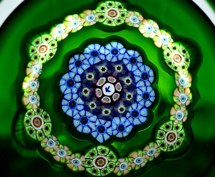 Perthshire Letter K Millefiori Garland 1979