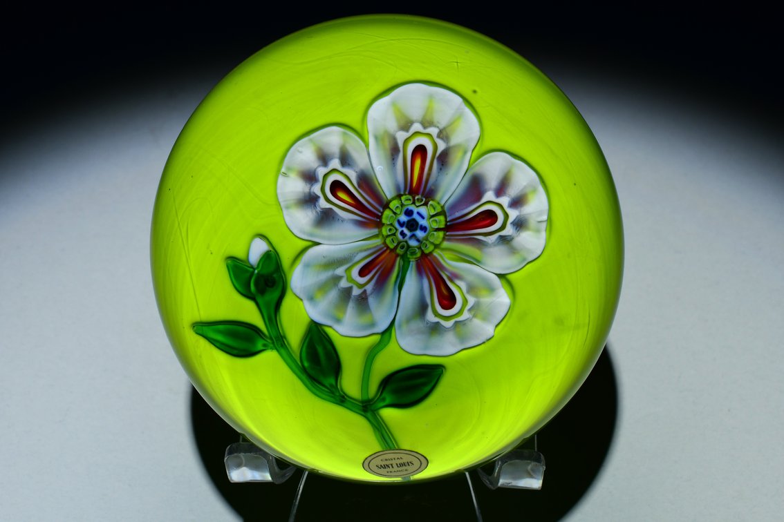 St. Louis White Lampwork Blossom 1973