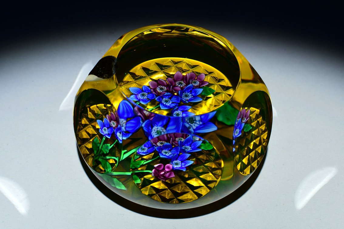 St. Louis Amber Floral Bouquet 1979