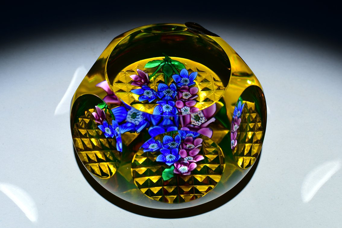 St. Louis Amber Floral Bouquet 1979