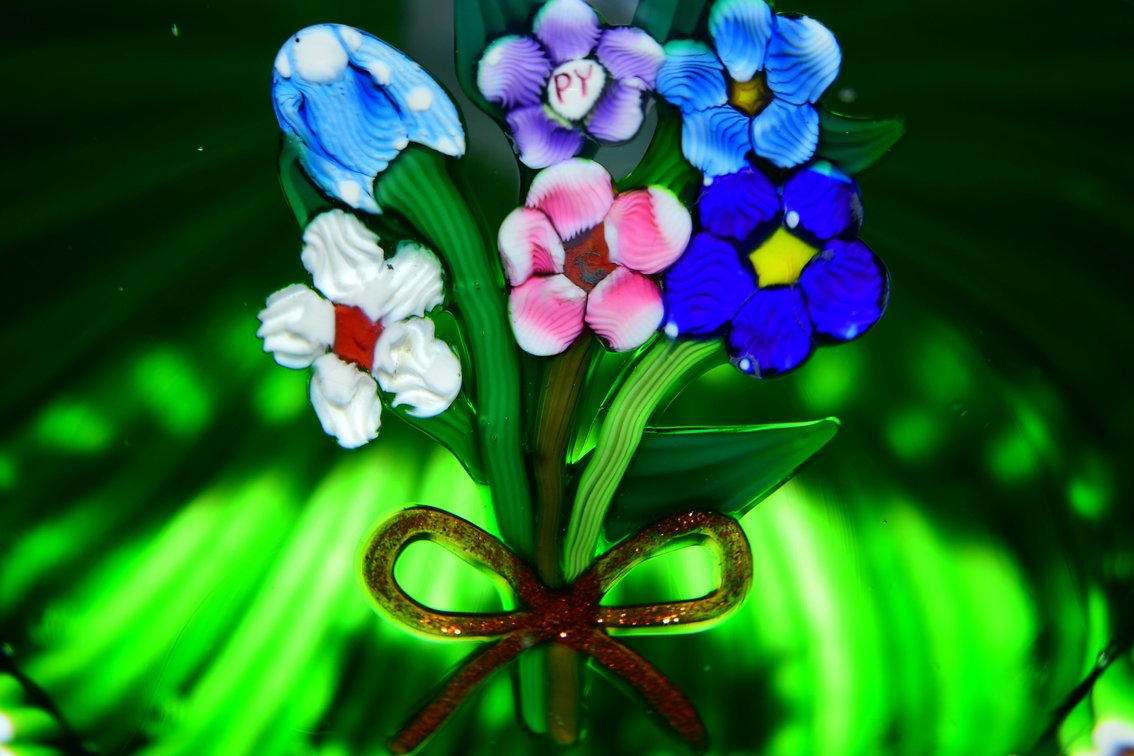 Paul Ysart Floral Bouquet w/ Garland