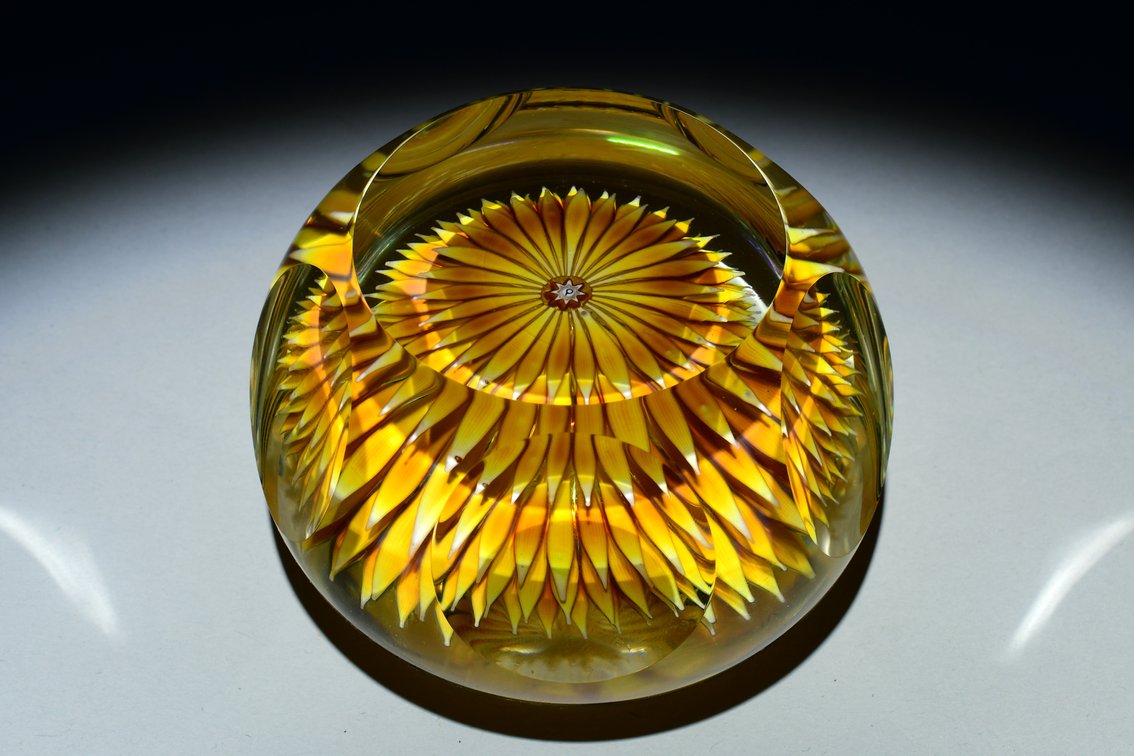 Perthshire Faceted Golden Dahlia 1986