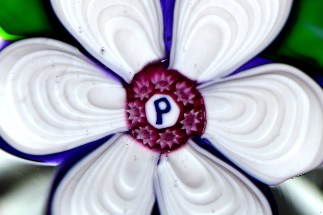 Perthshire Triple Overlay Flower 1977