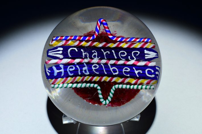 Custom Name w/ Twisted Ribbon Designs