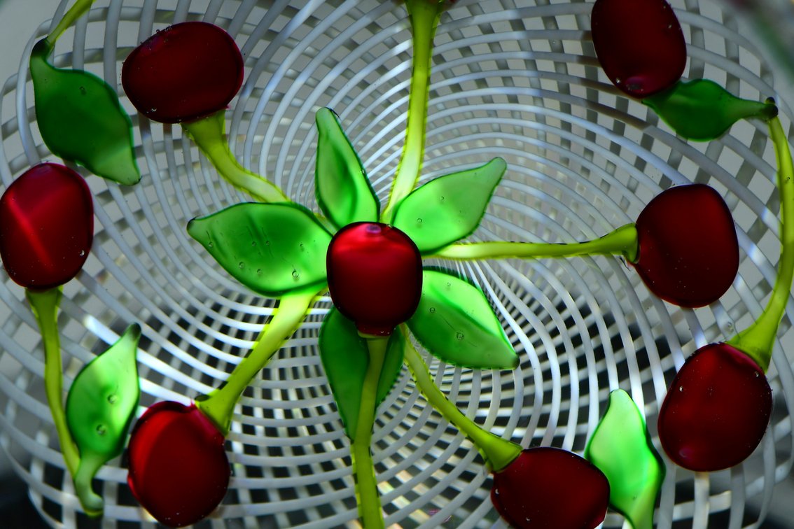 St. Louis Cherry Spray on Latticinio 1975