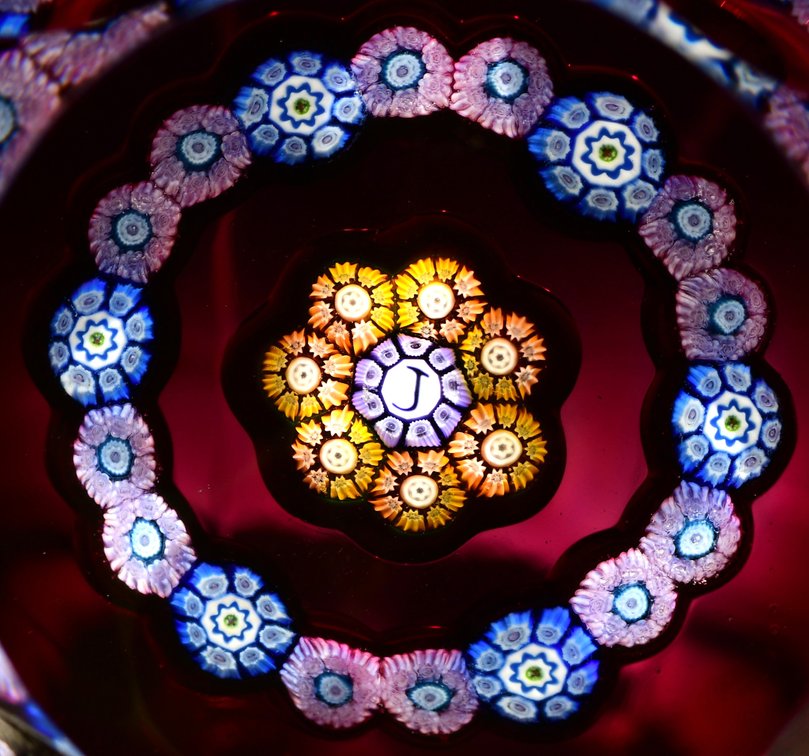 Perthshire Ruby Millefiori Garland 1978