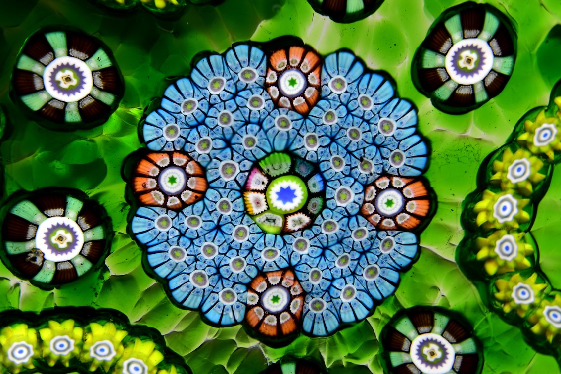 Perthshire Complex Millefiori Garland 1982