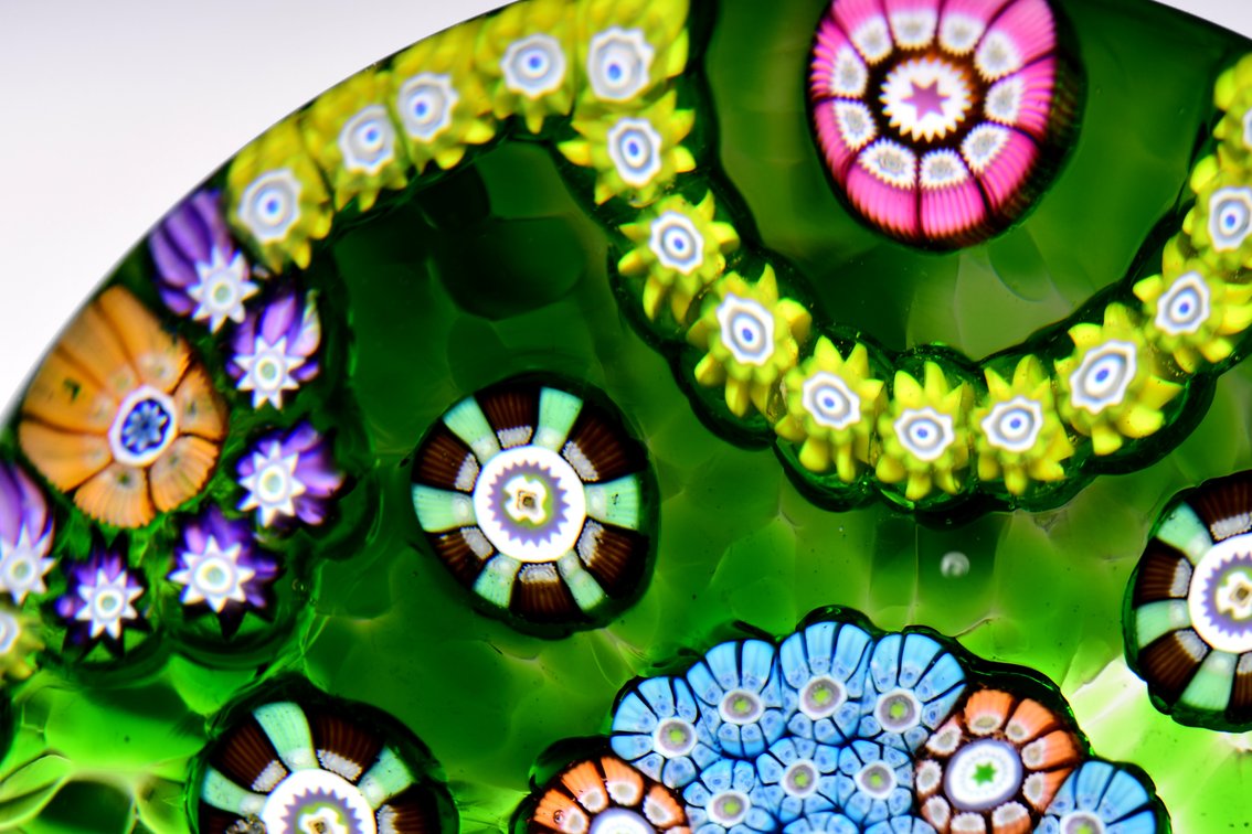 Perthshire Complex Millefiori Garland 1982