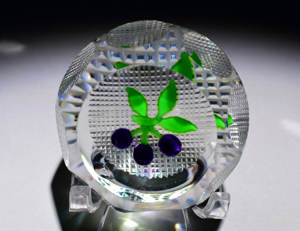 Perthshire Damson Plums Lampwork 1977