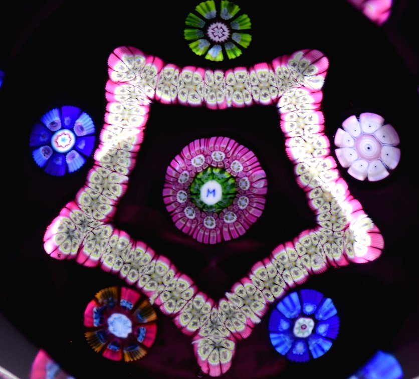 Perthshire Pentagonal Millefiori Garland 1981