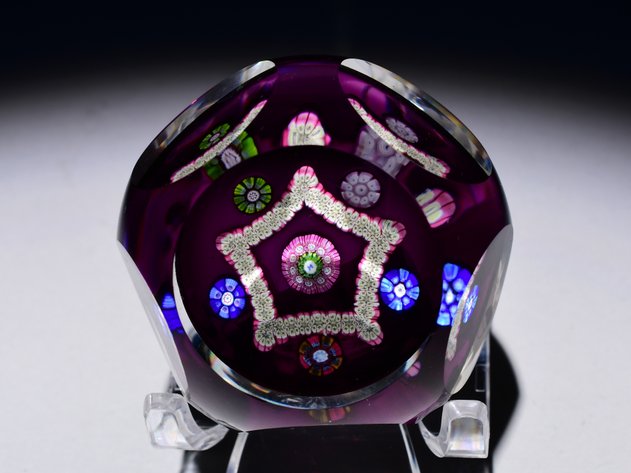 Perthshire Pentagonal Millefiori Garland 1981