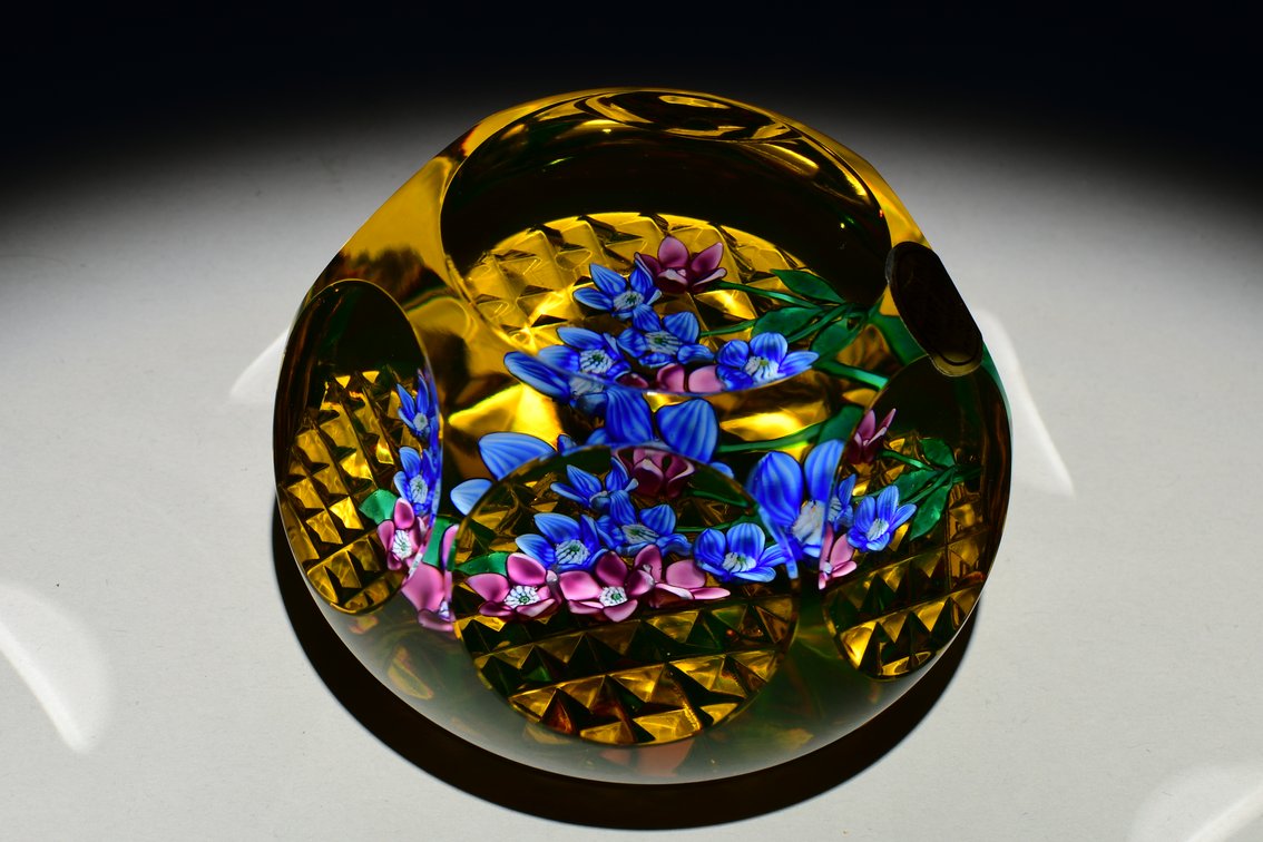St. Louis Amber Floral Bouquet 1979