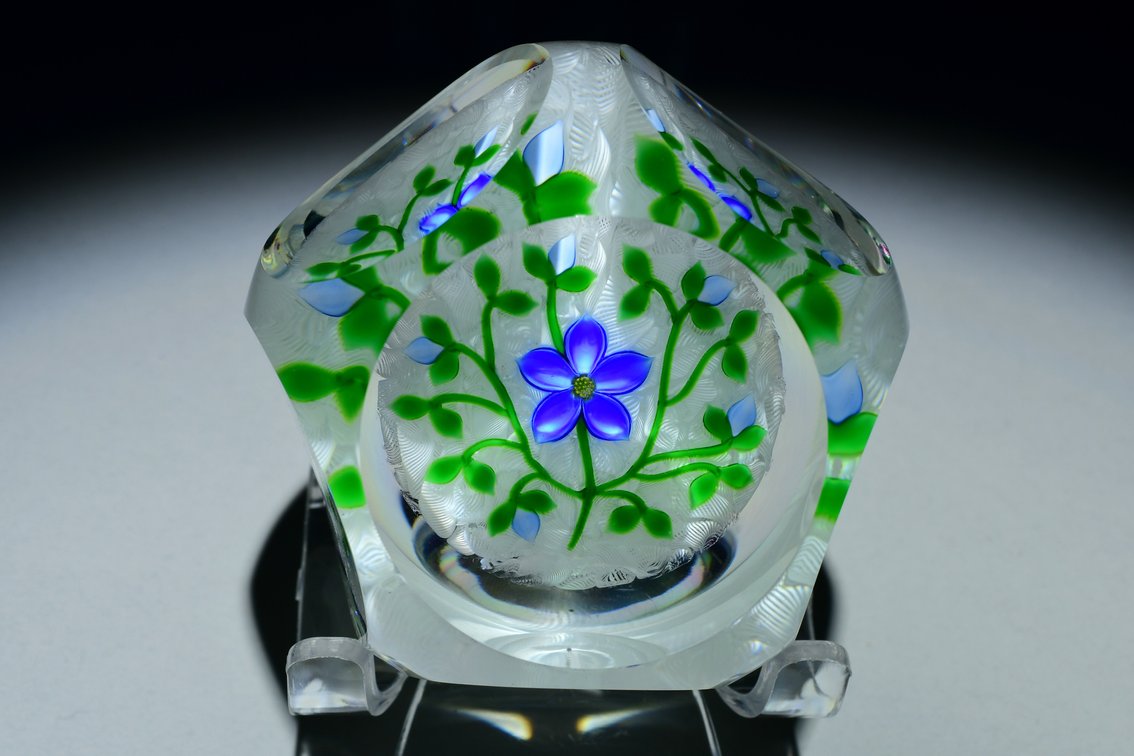 Perthshire Faceted Flower Motif 1998
