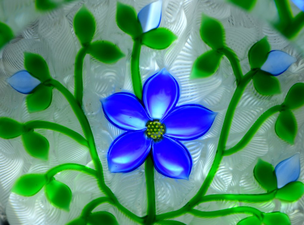 Perthshire Faceted Flower Motif 1998