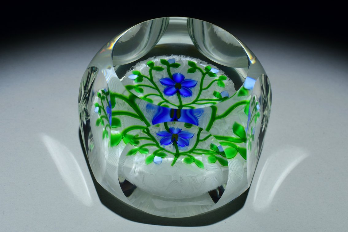 Perthshire Faceted Flower Motif 1998