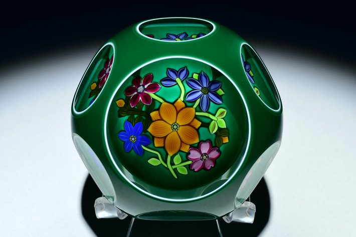 Perthshire Faceted Floral Motif Overlay 1996