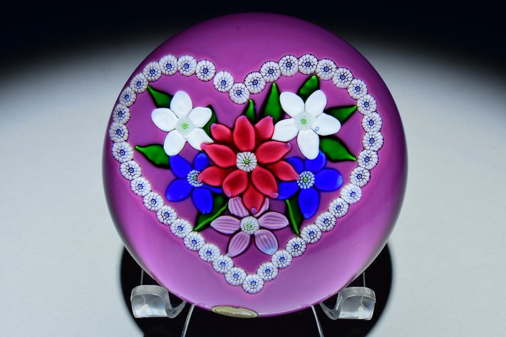 St. Louis Heart Garland Bouquet 1983