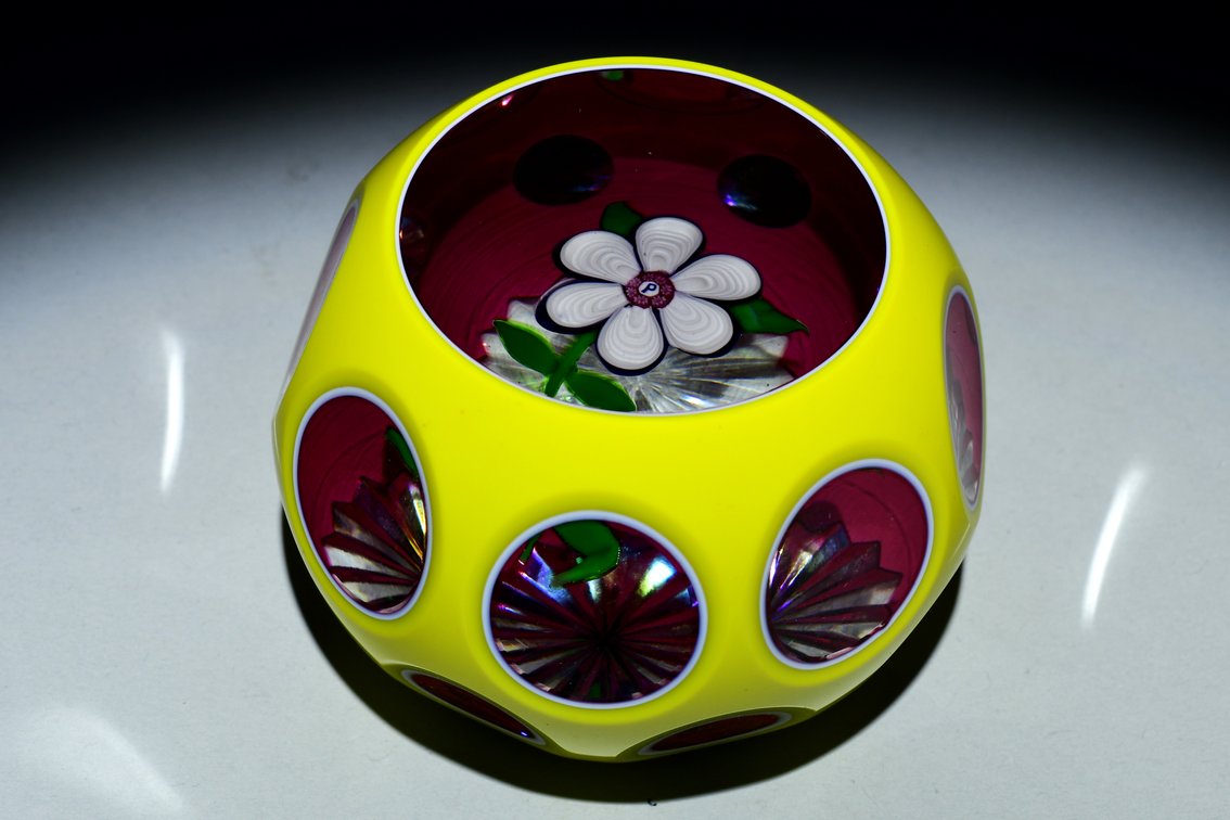 Perthshire Triple Overlay Flower 1977