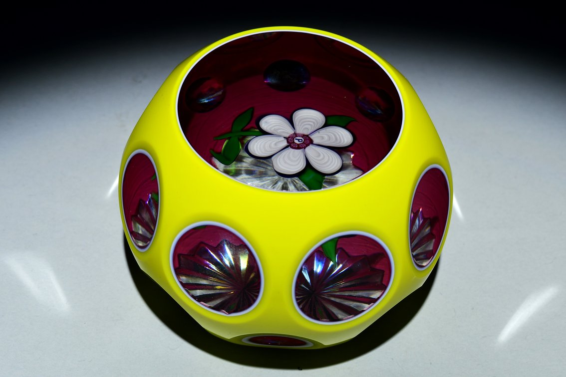 Perthshire Triple Overlay Flower 1977