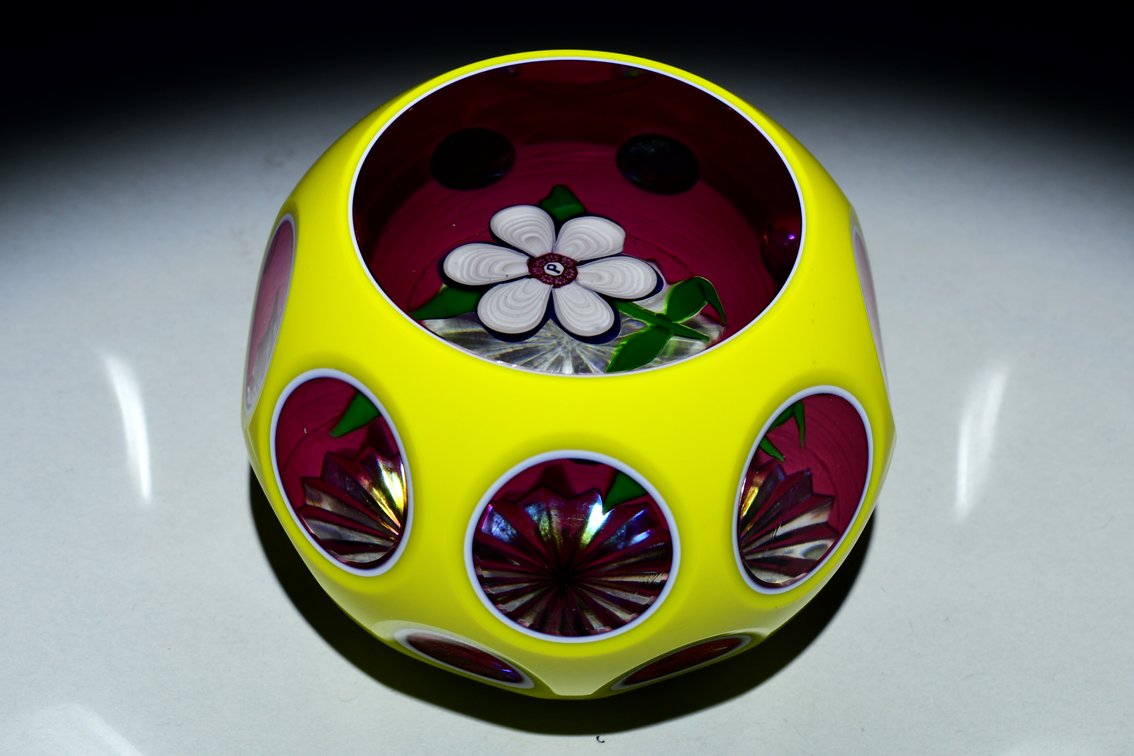 Perthshire Triple Overlay Flower 1977