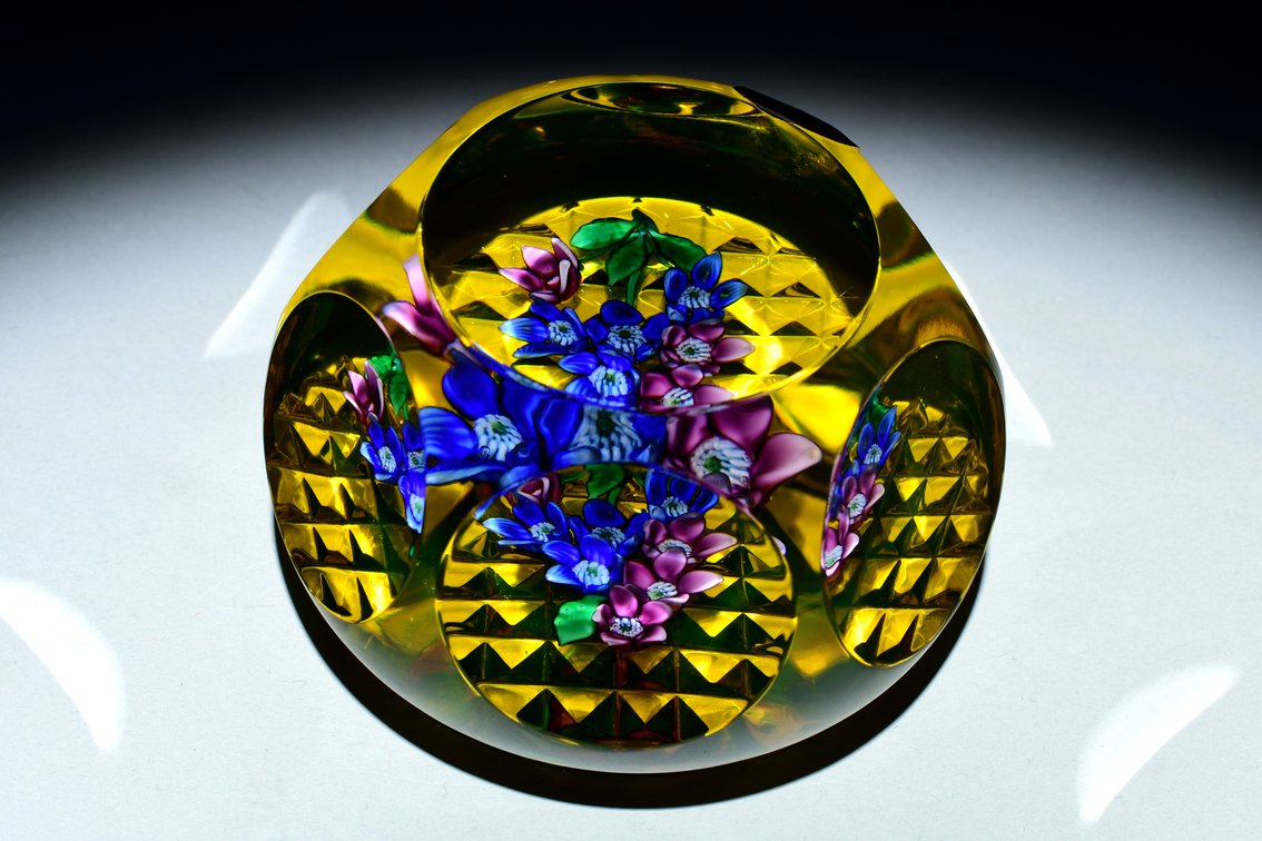 St. Louis Floral Bouquet on Amber Ground 1979