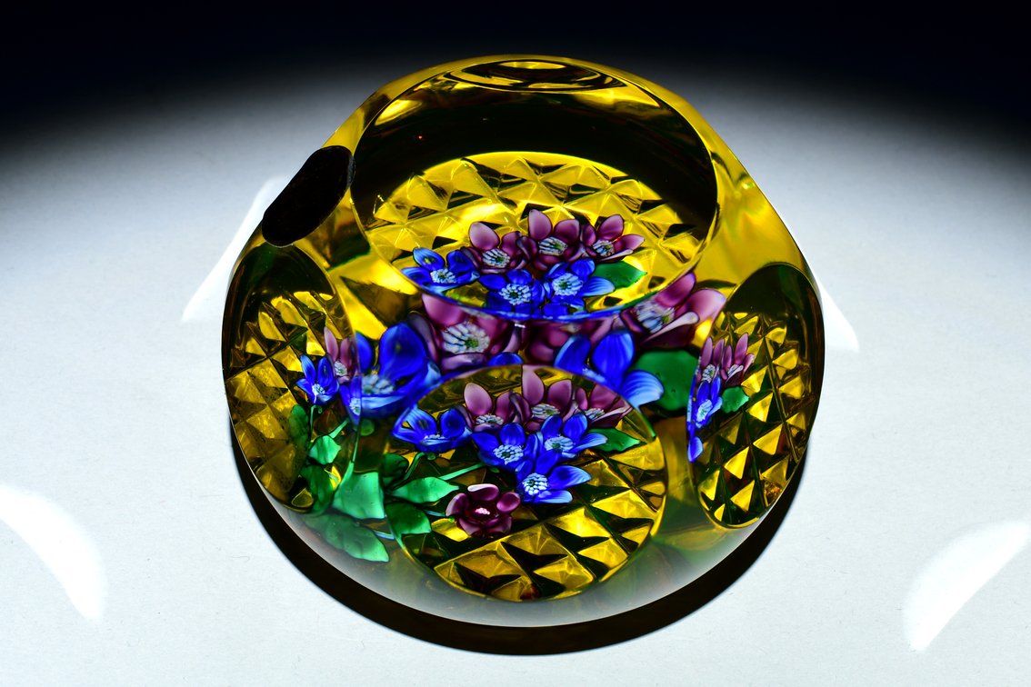 St. Louis Floral Bouquet on Amber Ground 1979