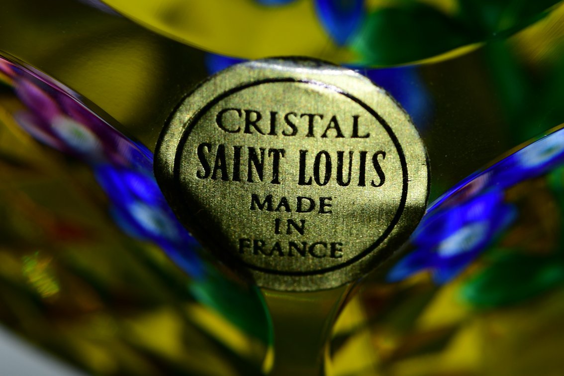 St. Louis Floral Bouquet on Amber Ground 1979