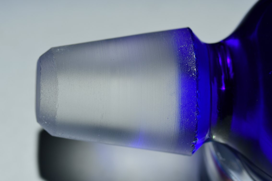 Faceted Overlay w/ Flower Bottle Stopper