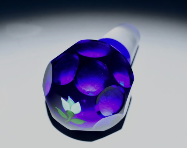 Faceted Overlay w/ Flower Bottle Stopper