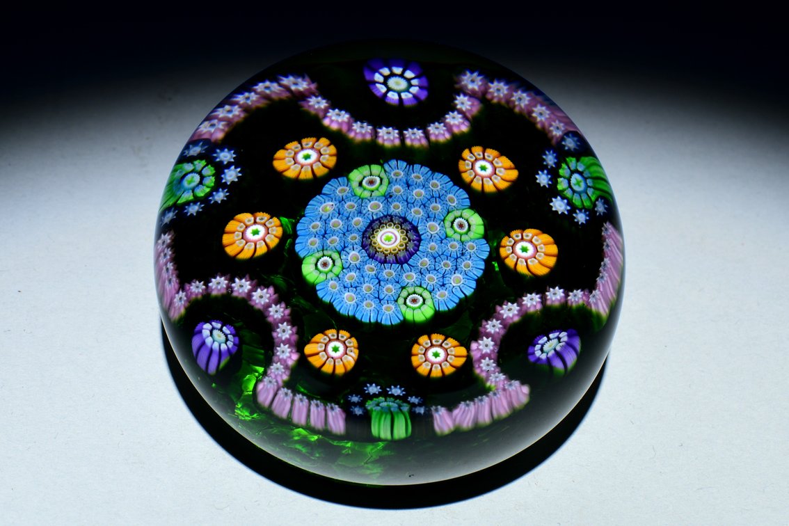 Perthshire Patterned Millefiori Garland 1982