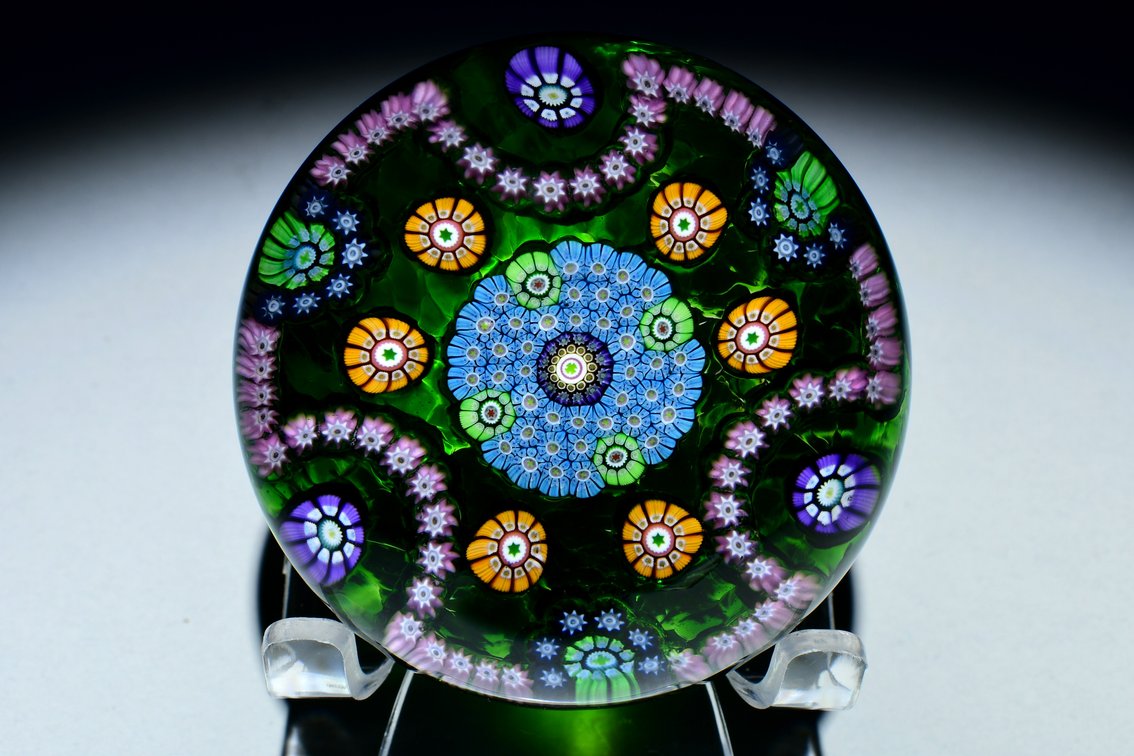 Perthshire Patterned Millefiori Garland 1982