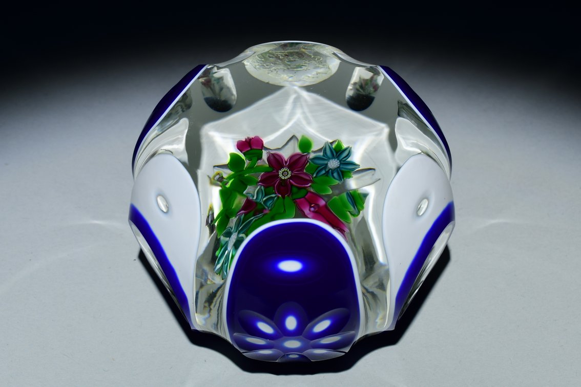 Perthshire Faceted Floral Overlay 1982