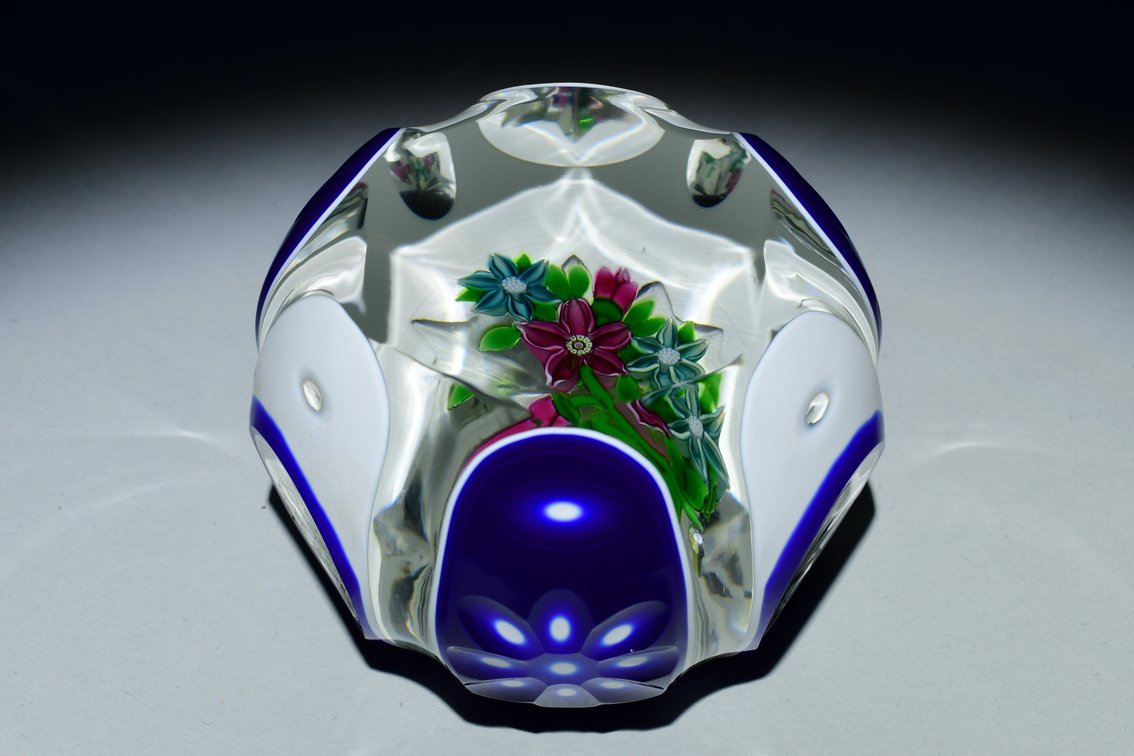 Perthshire Faceted Floral Overlay 1982