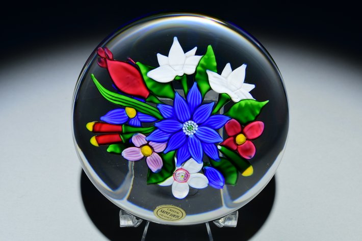 St. Louis Floral Bouquet Motif 1981