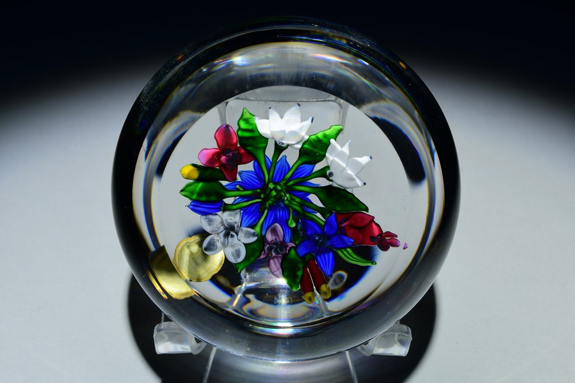 St. Louis Floral Bouquet Motif 1981