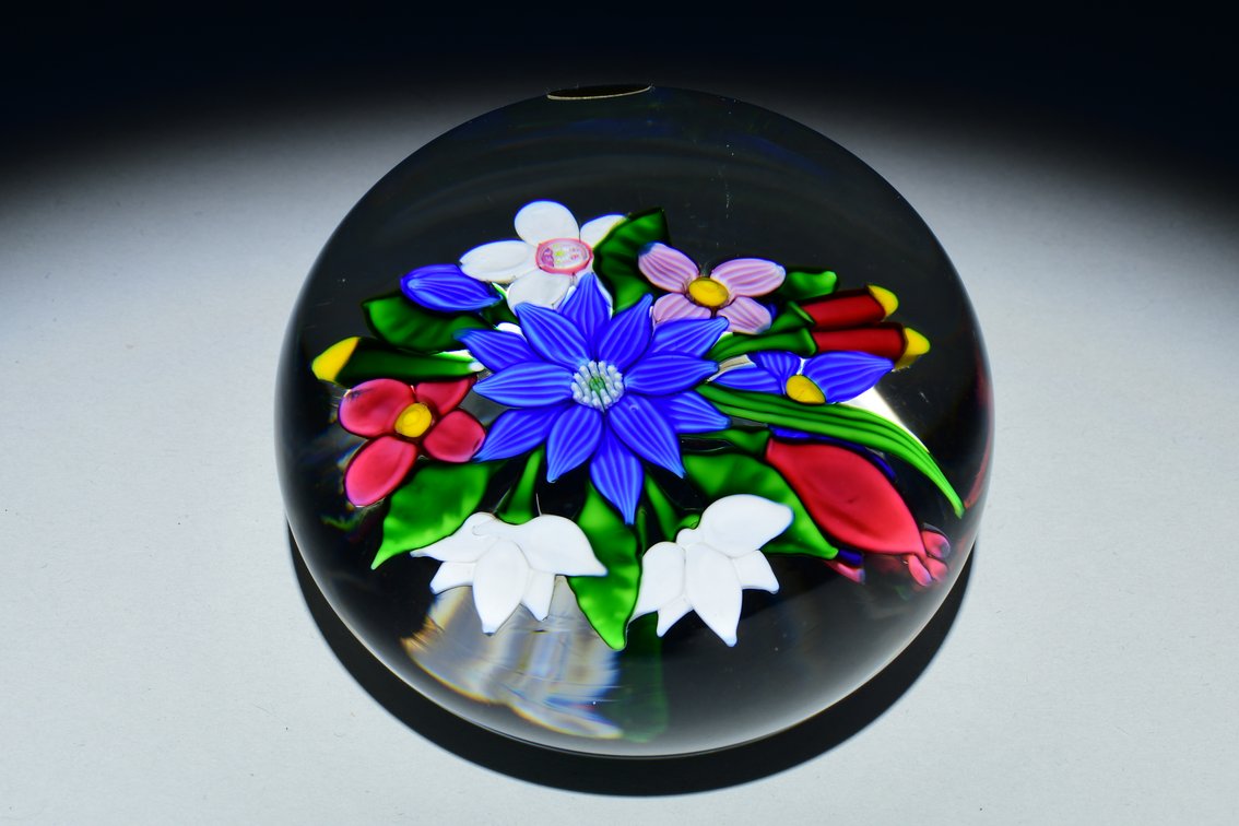 St. Louis Floral Bouquet Motif 1981