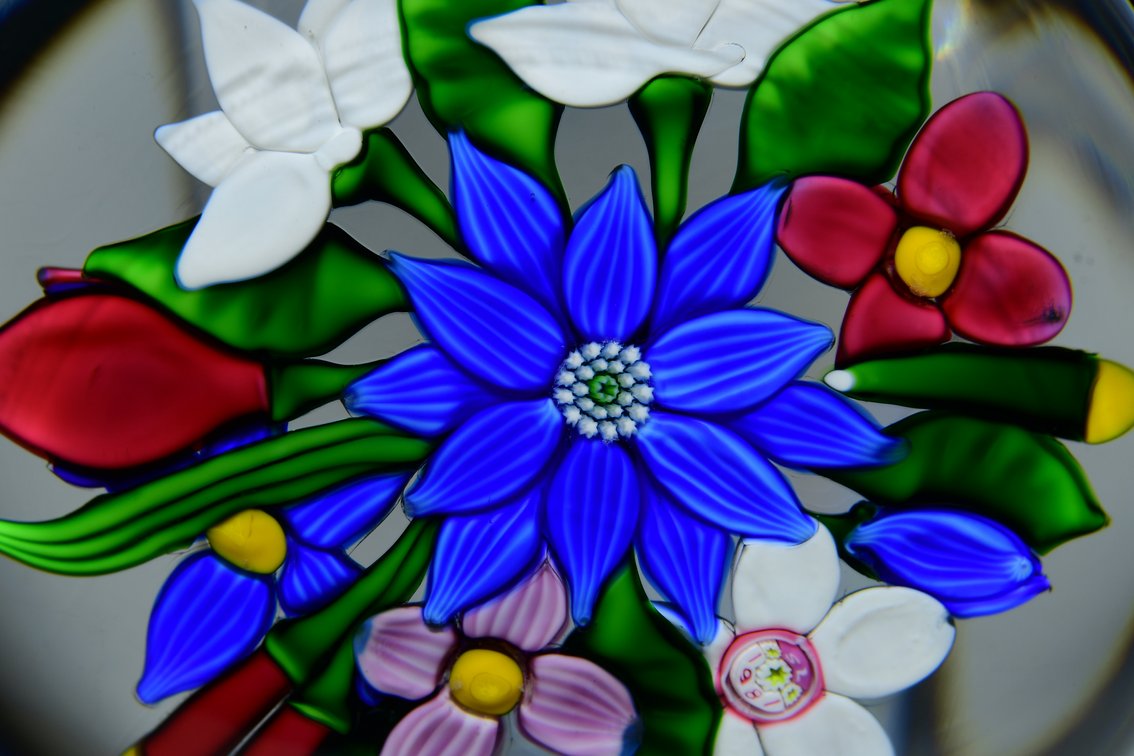 St. Louis Floral Bouquet Motif 1981