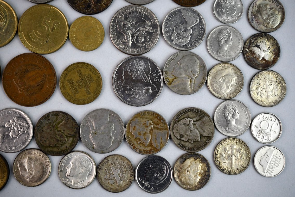 Assorted U.S. And Foreign Coin Collection Including Silver, photo 10 of 12