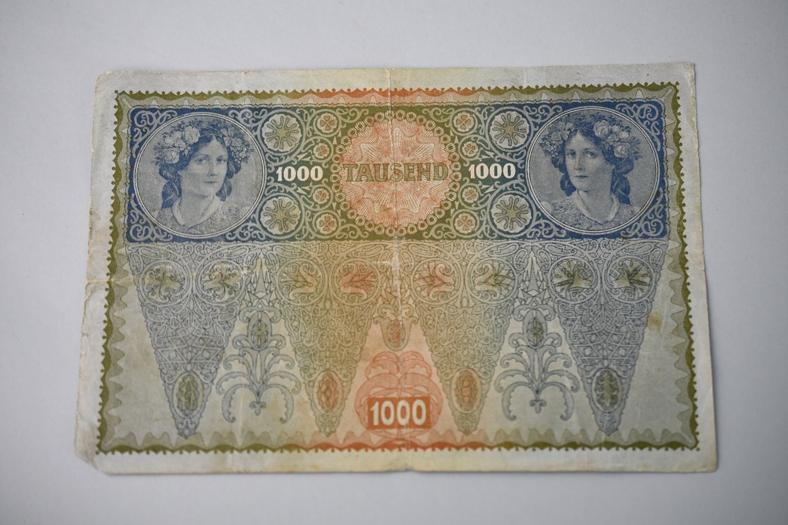 International & American Banknotes Collection, photo 4 of 12